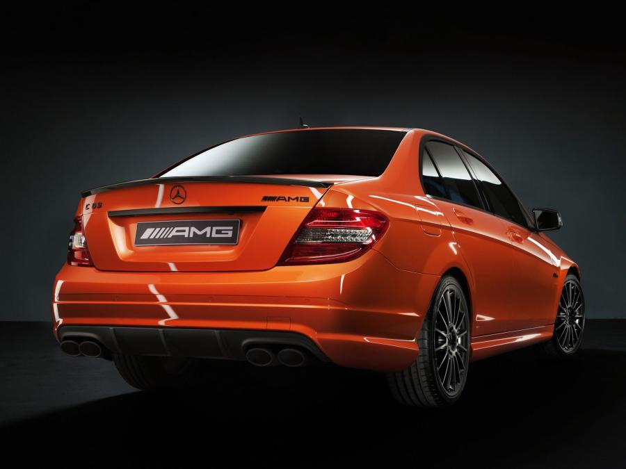  Mercedes-Benz C63 AMG Concept 358 2010 года  (фото 2 из 3)